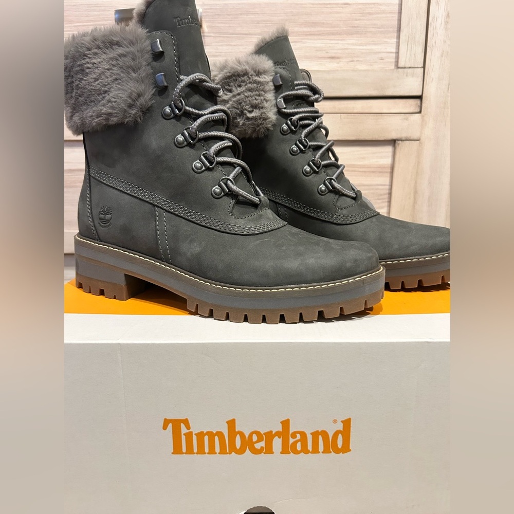 Women’s timberland fur lined boots